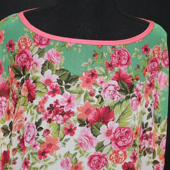 Bobeau Elegant Floral Flowing Women's Top - Picture 3 of 14